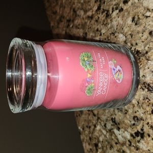 YANKEE CANDLE